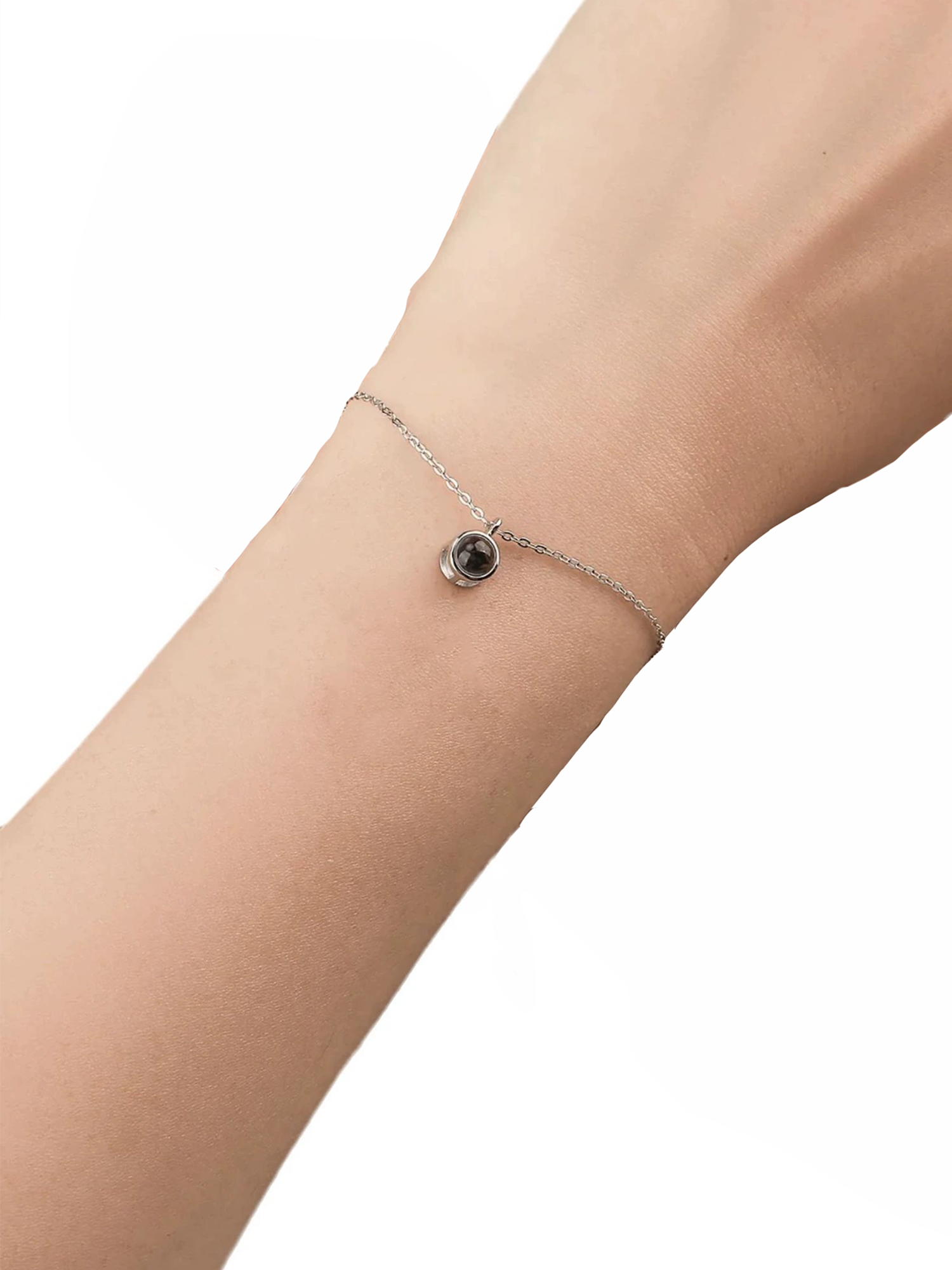 Wrist-Memory Projection Bracelet｜Your Personal Cinegraph on the Go