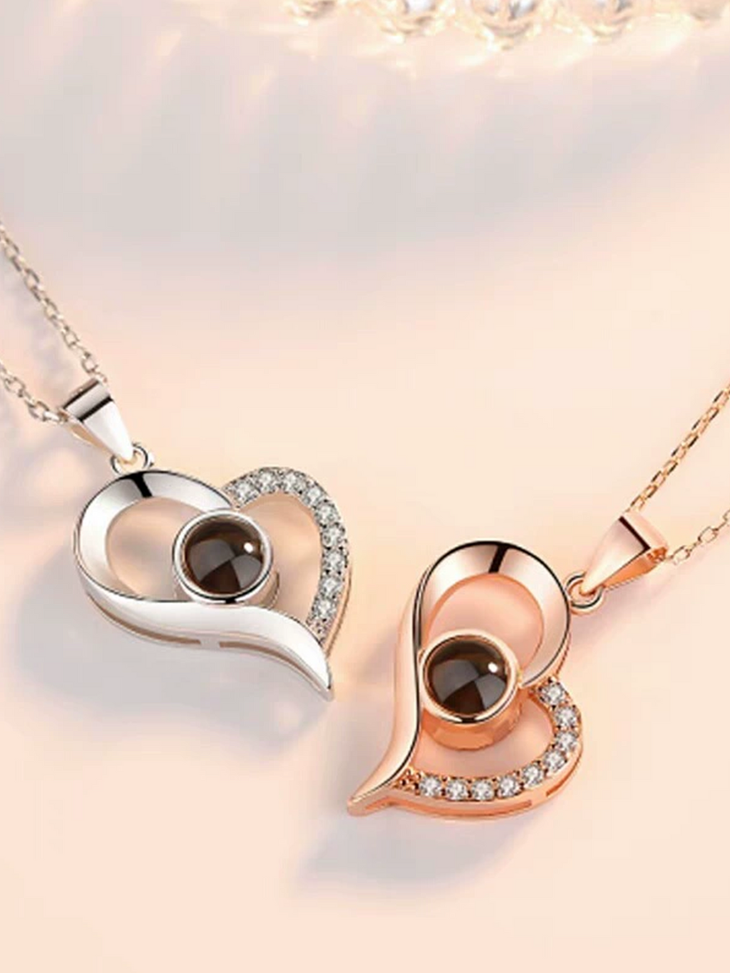 Heart Projection Necklace｜Openwork Diamond Setting, Custom Light-Powered Keepsake