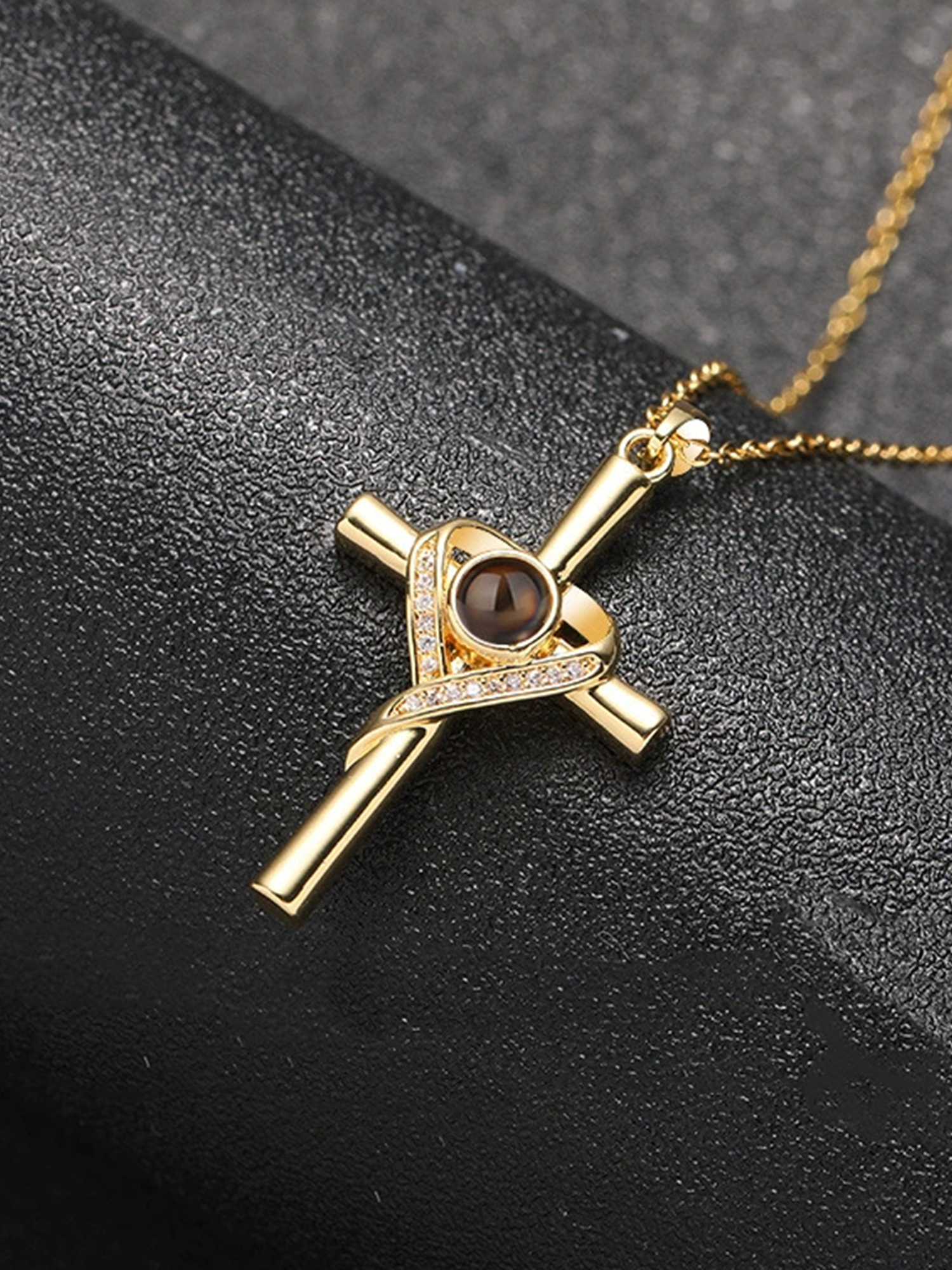 Heart Cross Projection Pendant｜Where Faith and Love Meet in Light