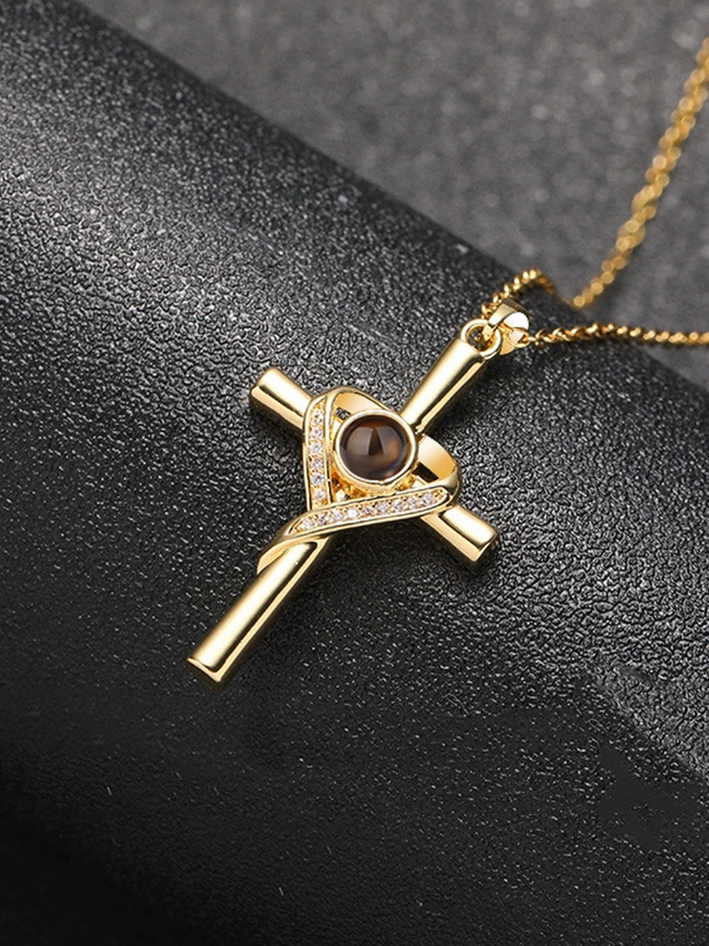 Heart Cross Projection Pendant｜Where Faith and Love Meet in Light